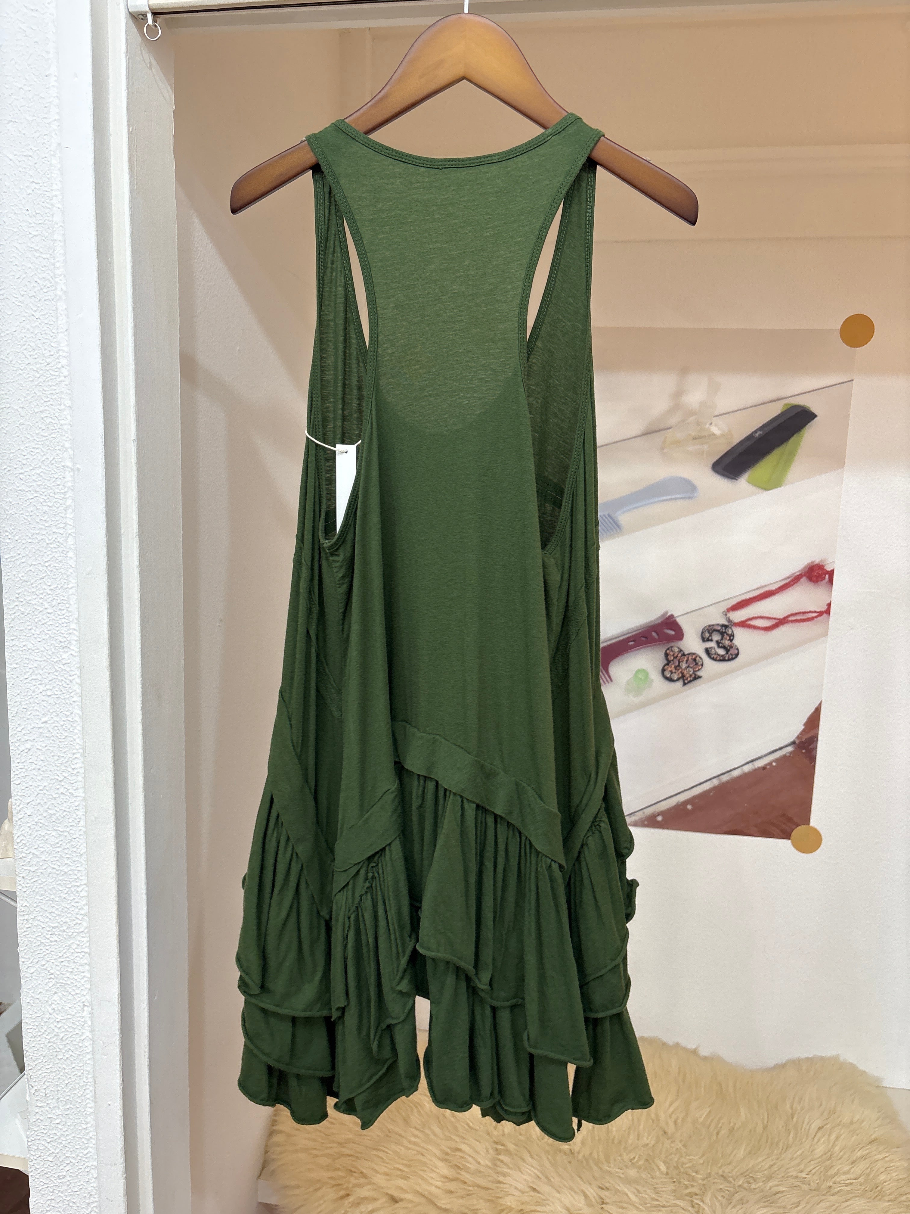 green frill dress