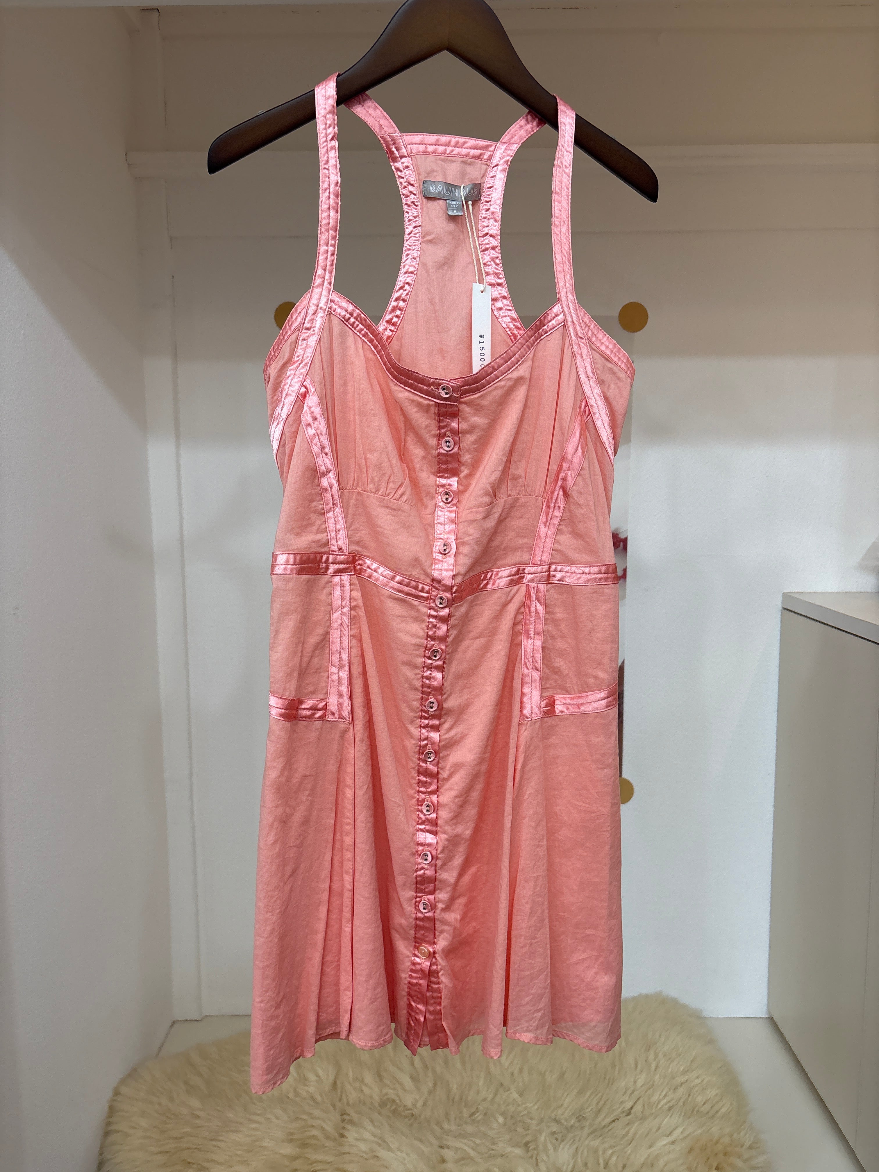 pink dress