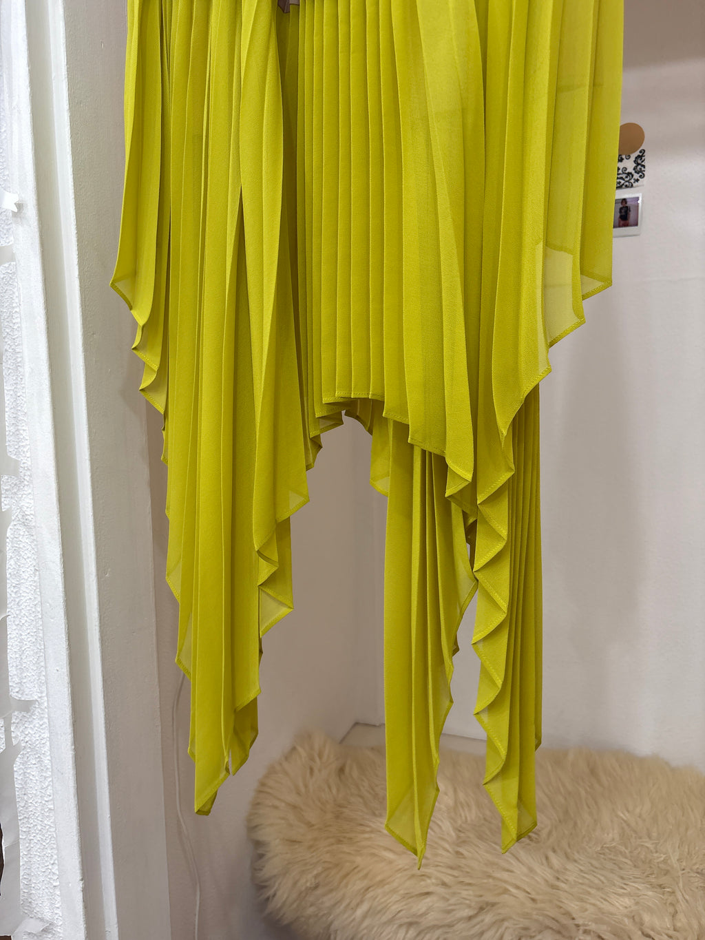 asymmetry bi-color skirt