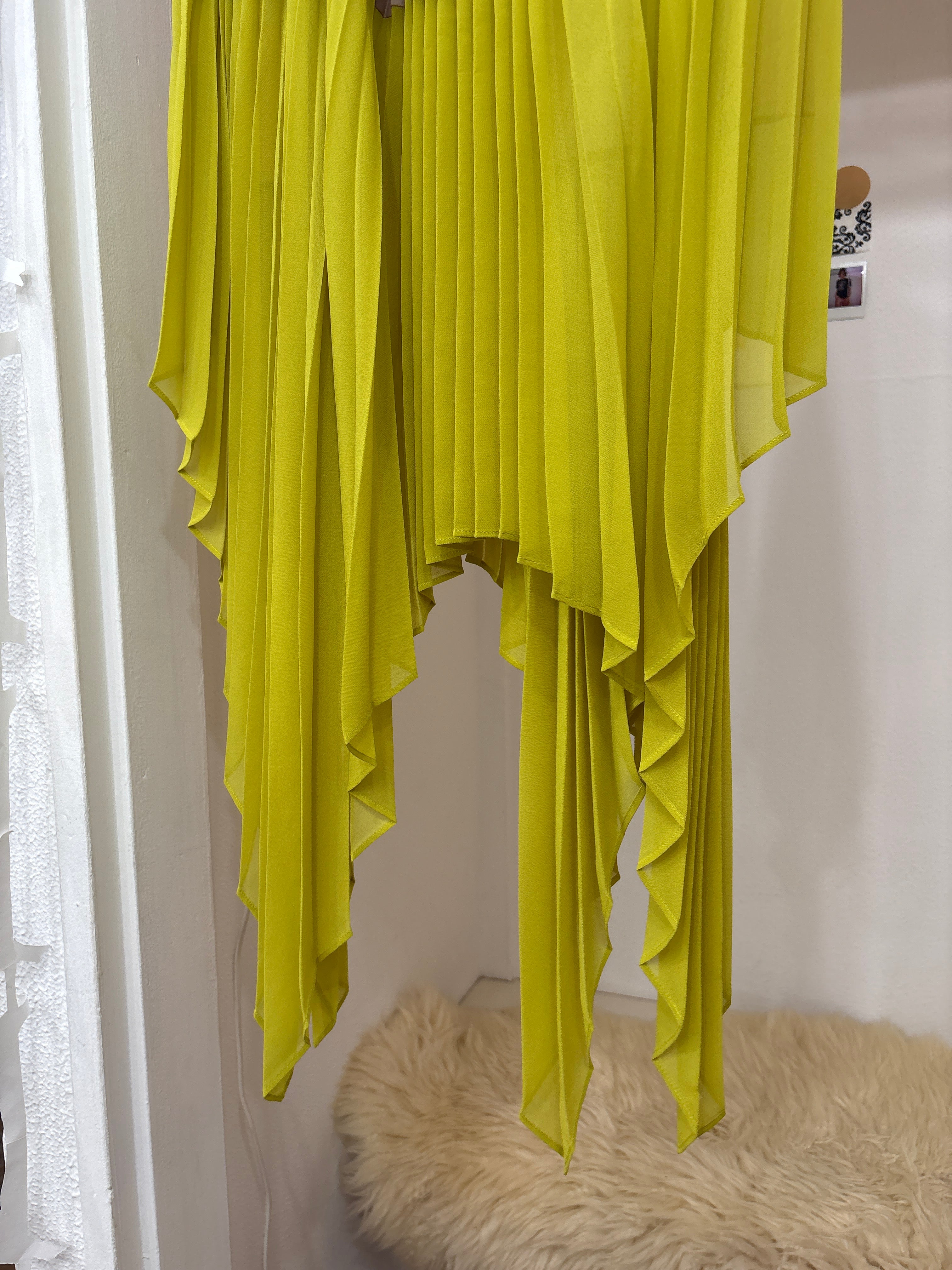 asymmetry bi-color skirt