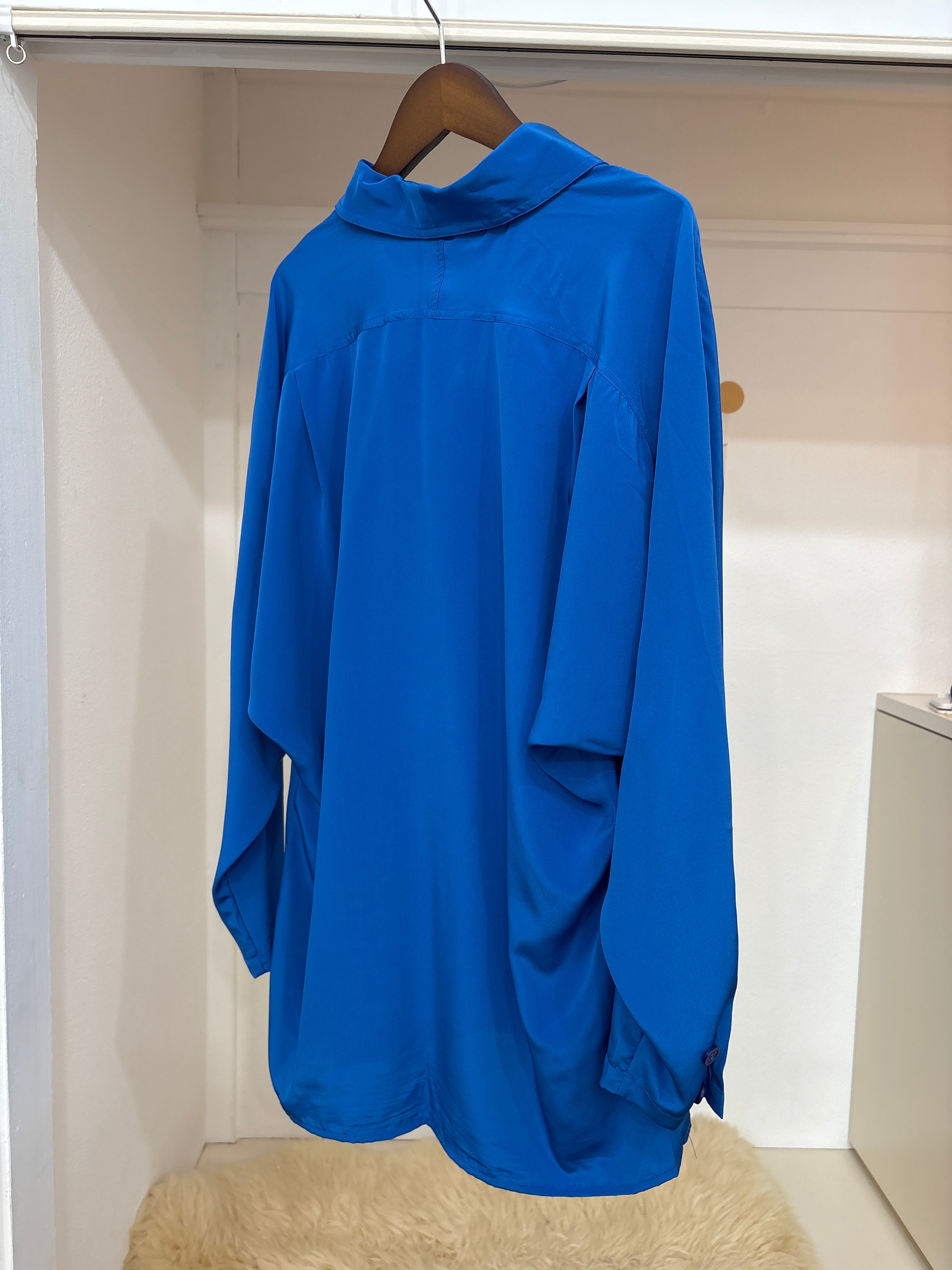 asymmetry blue long sleeve top