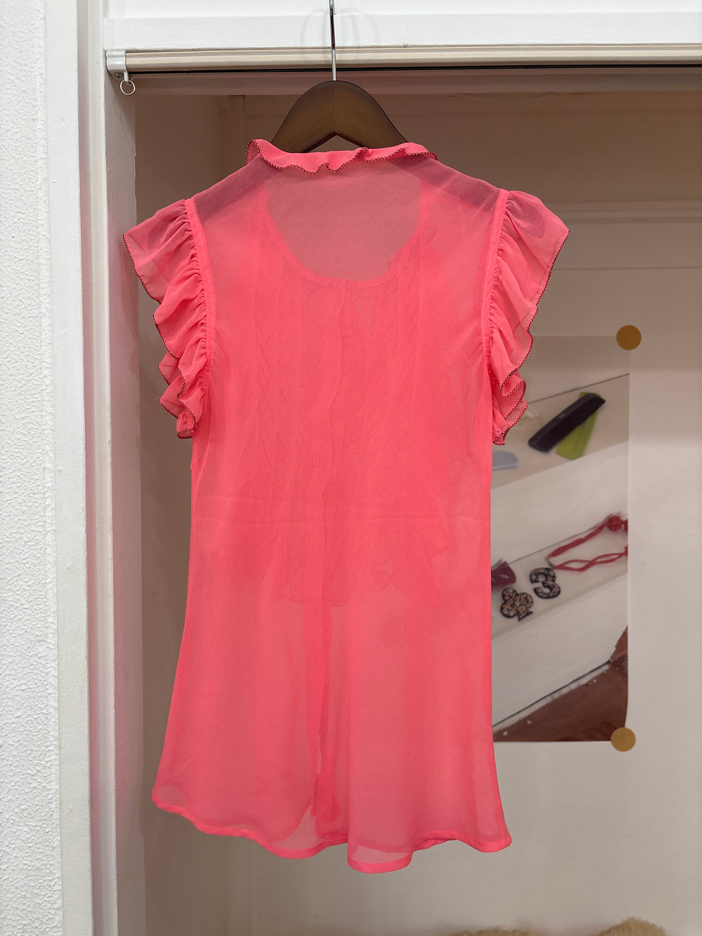 pink frill top