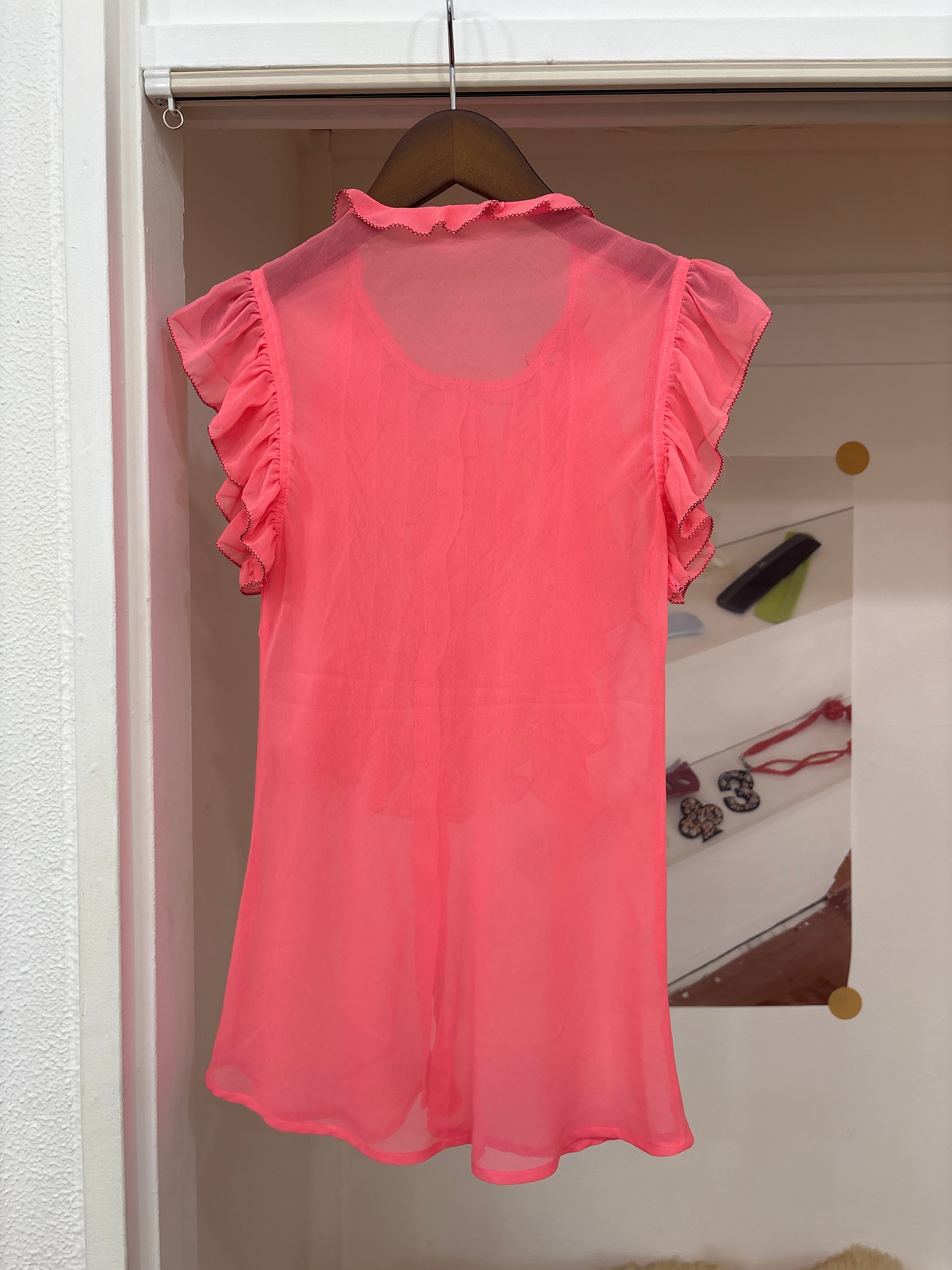 pink frill top