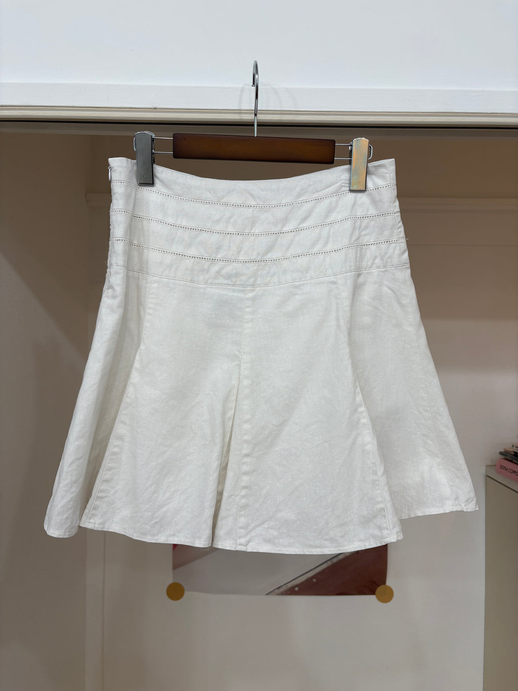 white linen pleats skirt