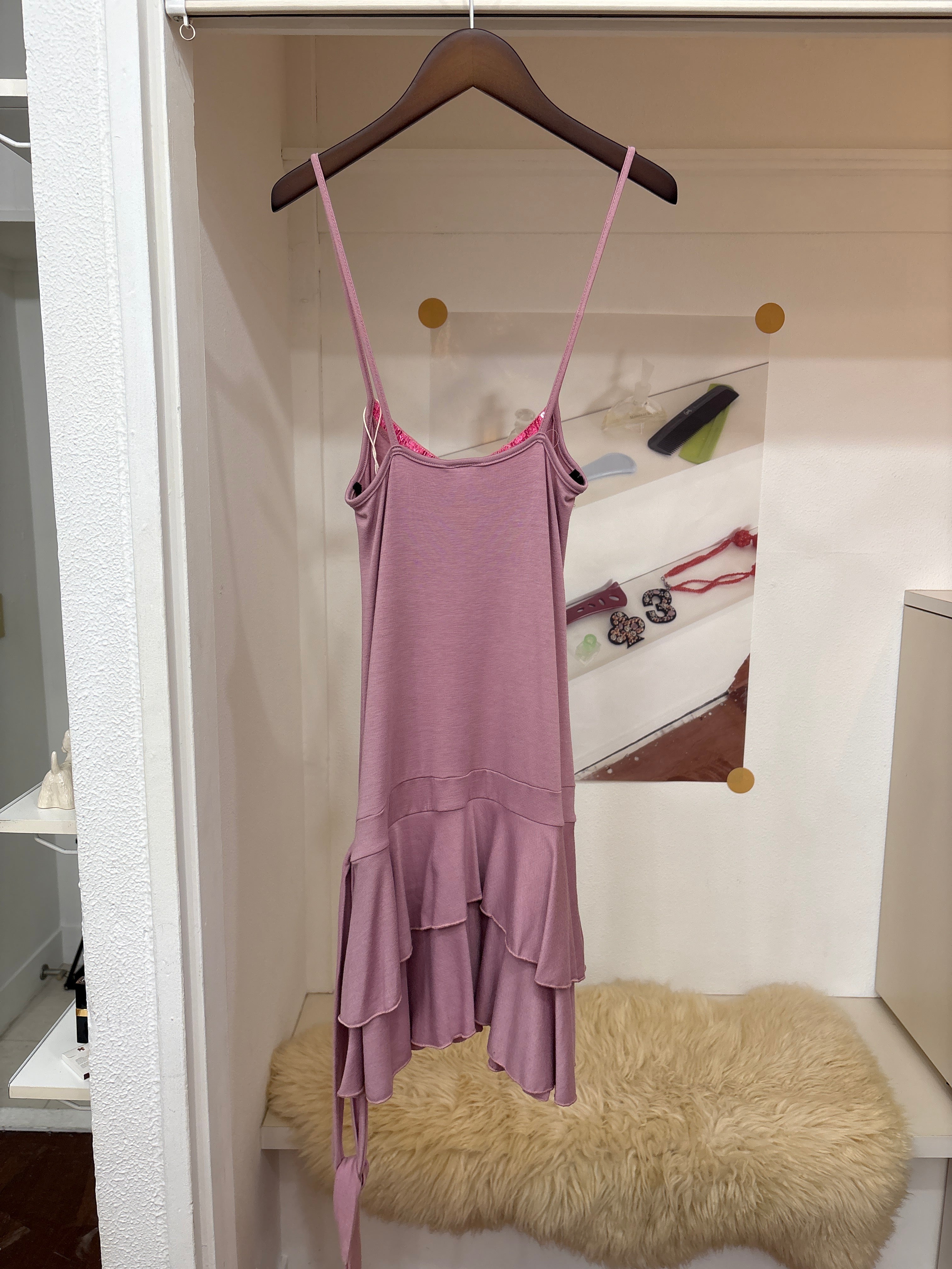 pink dress