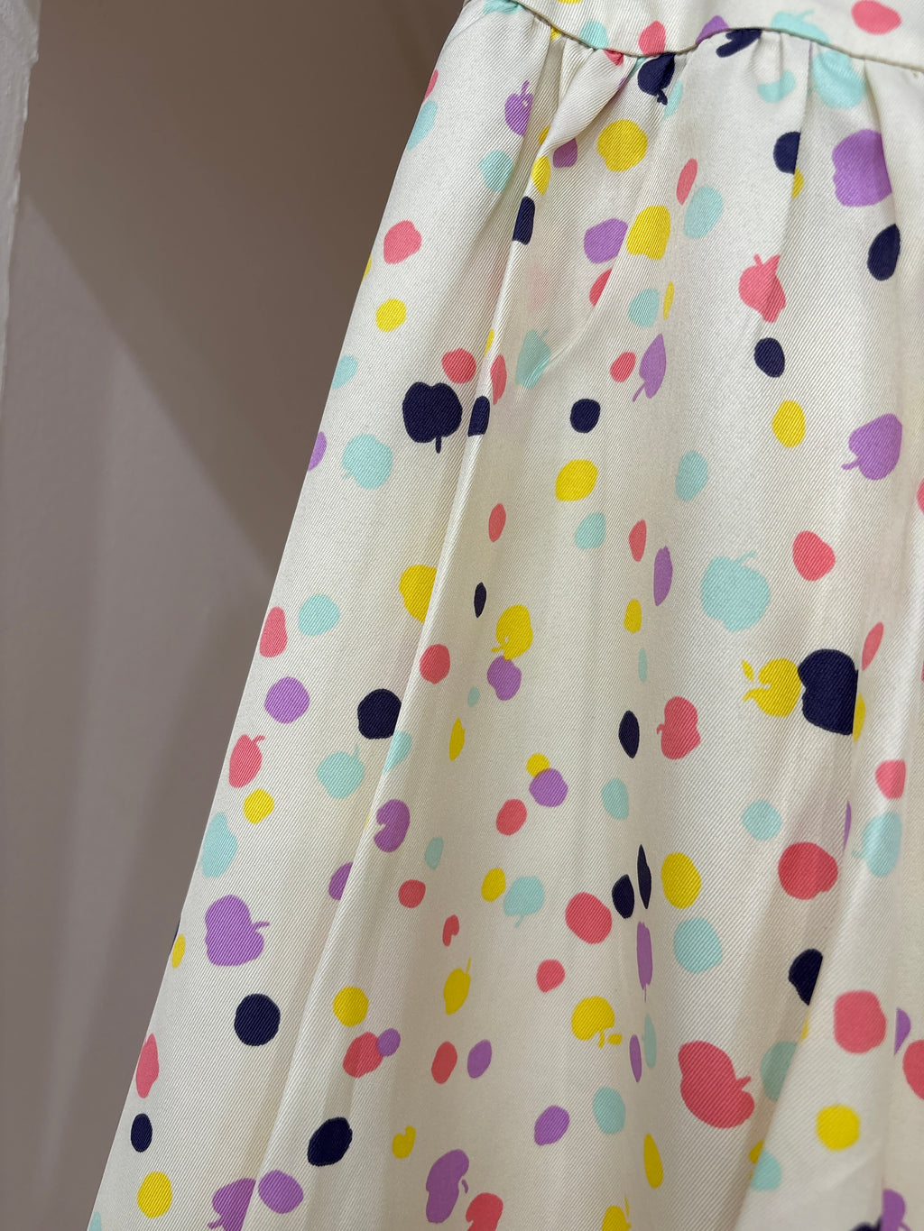 apple pattern ballon skirt