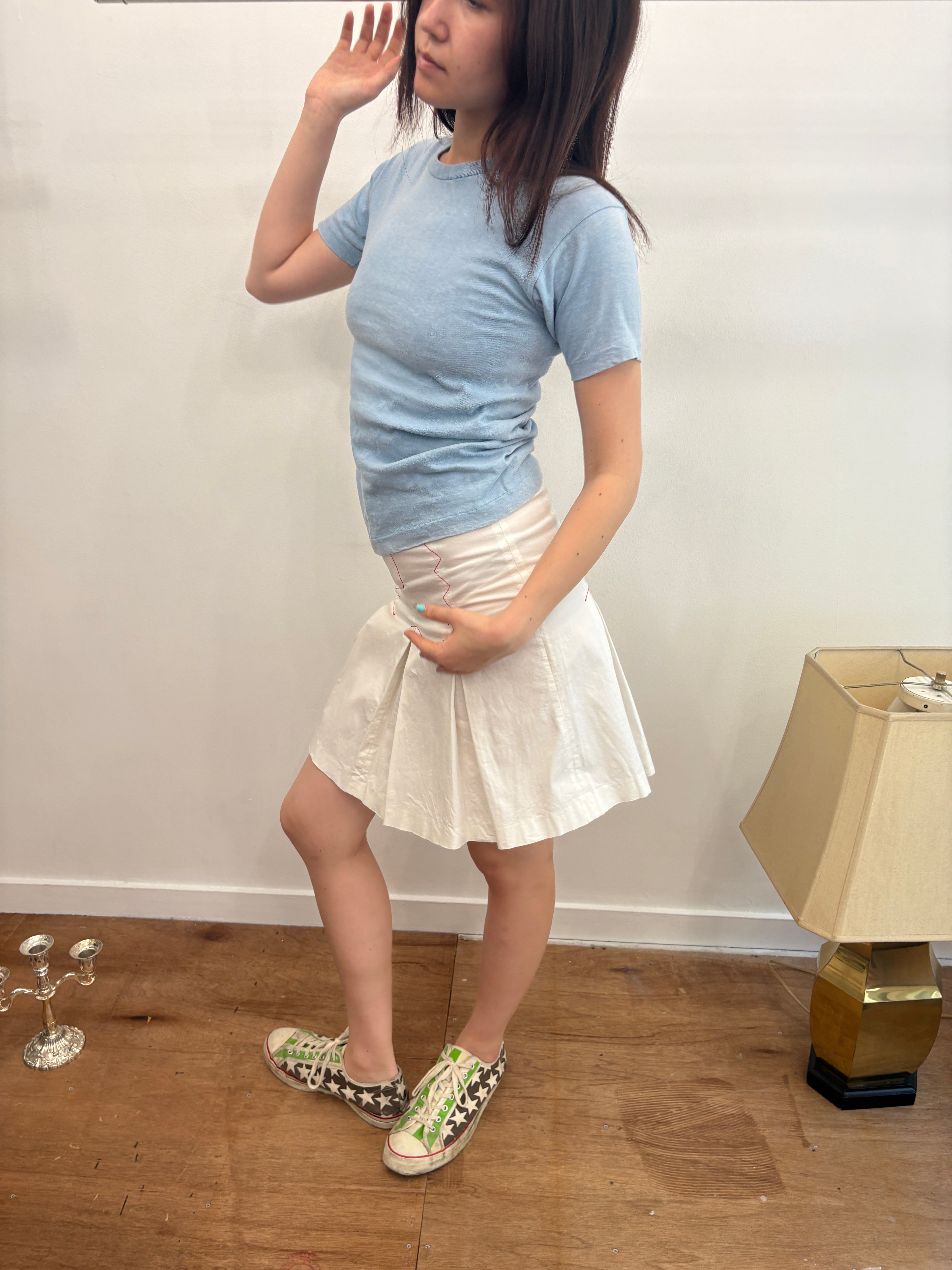 white stitch pleats skirt