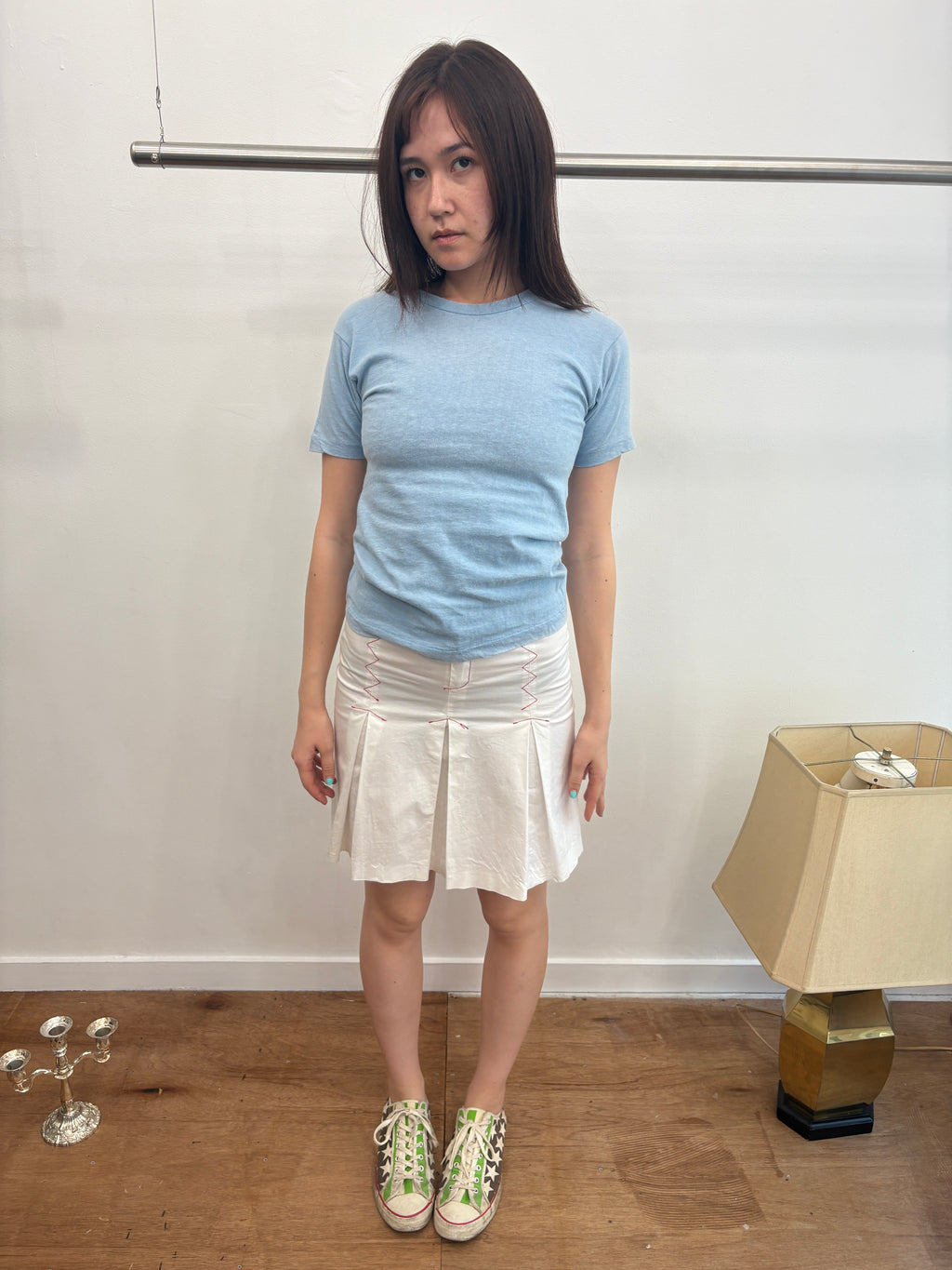white stitch pleats skirt