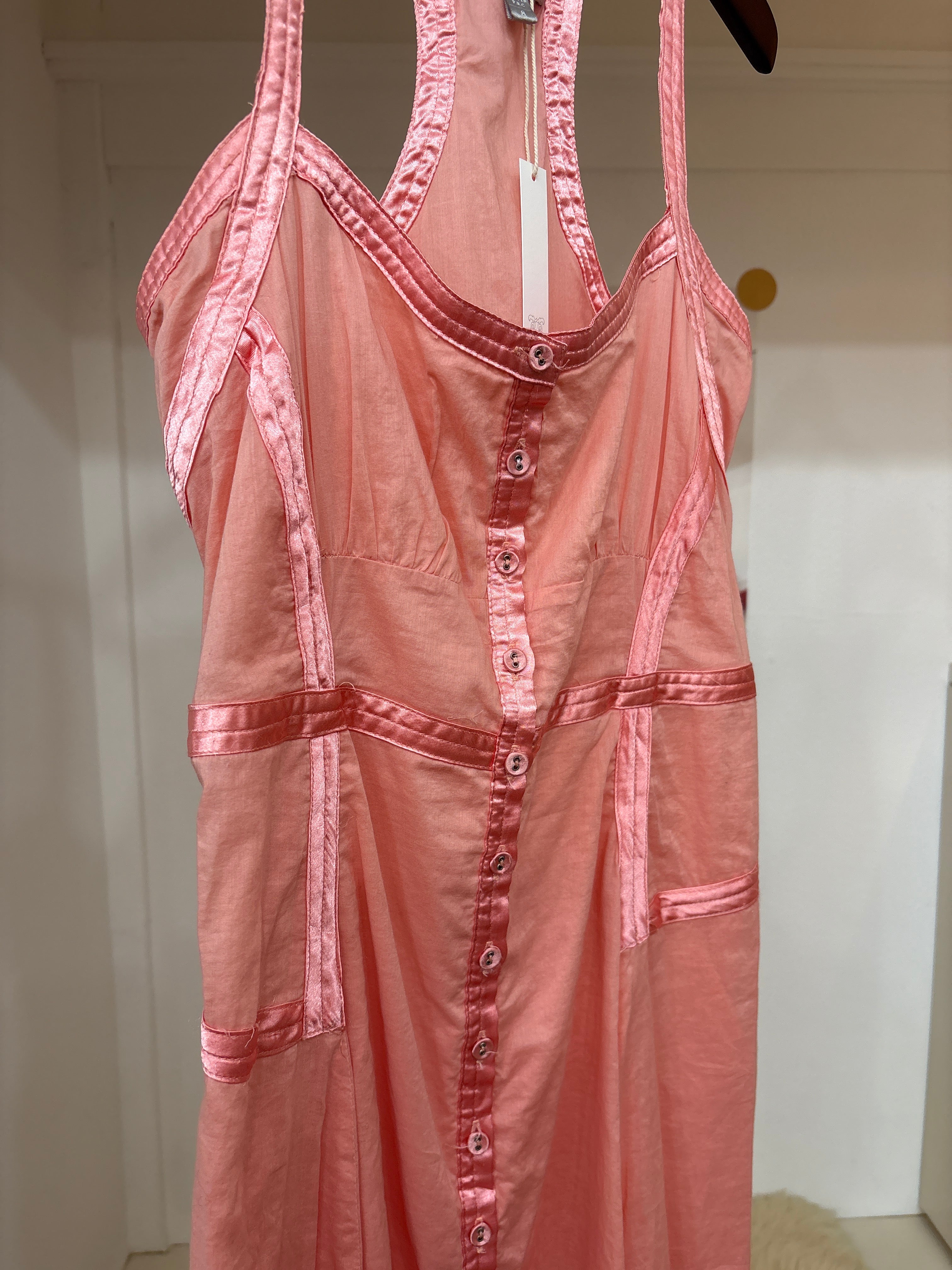 pink dress