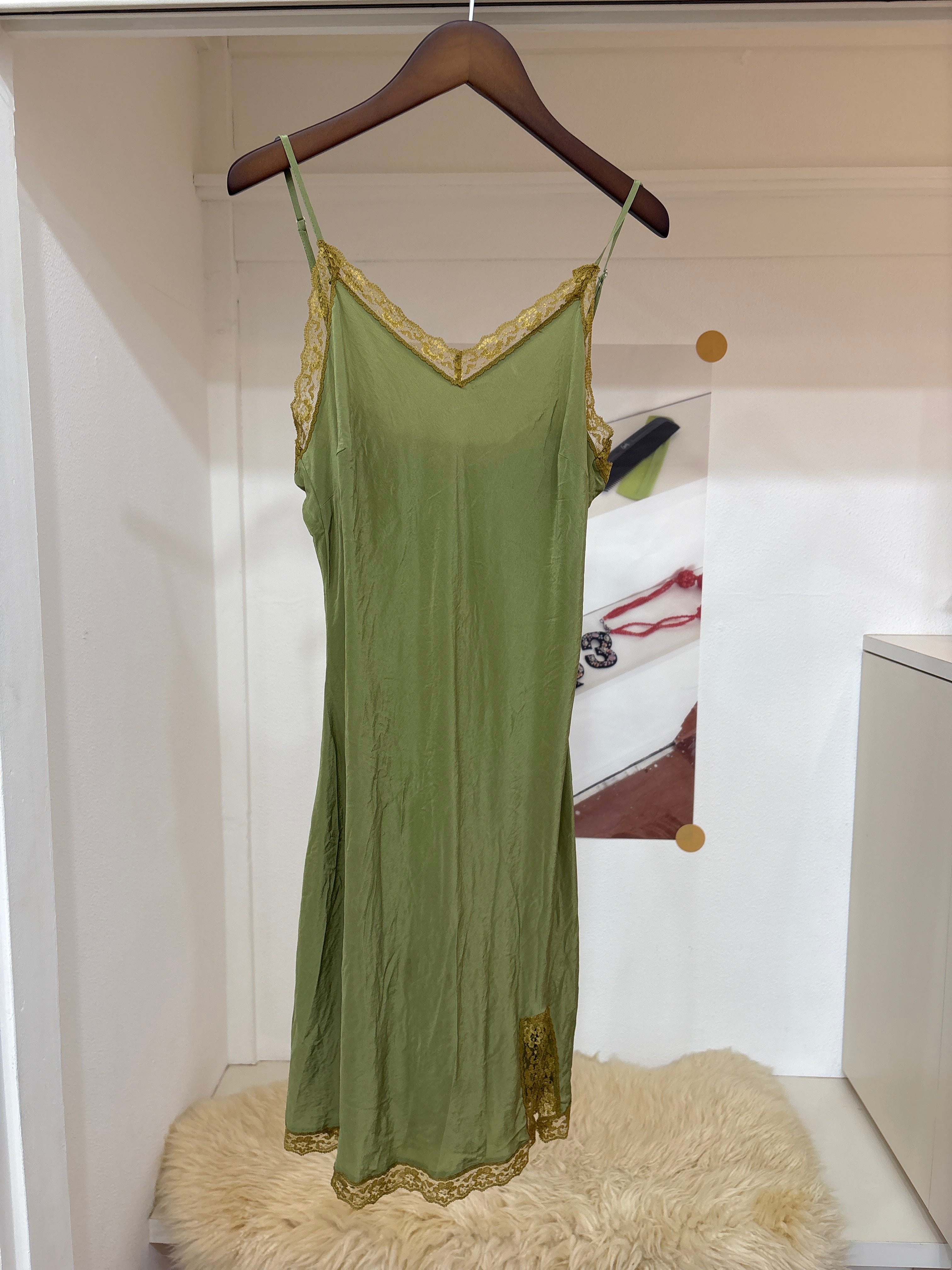 green lace cami dress