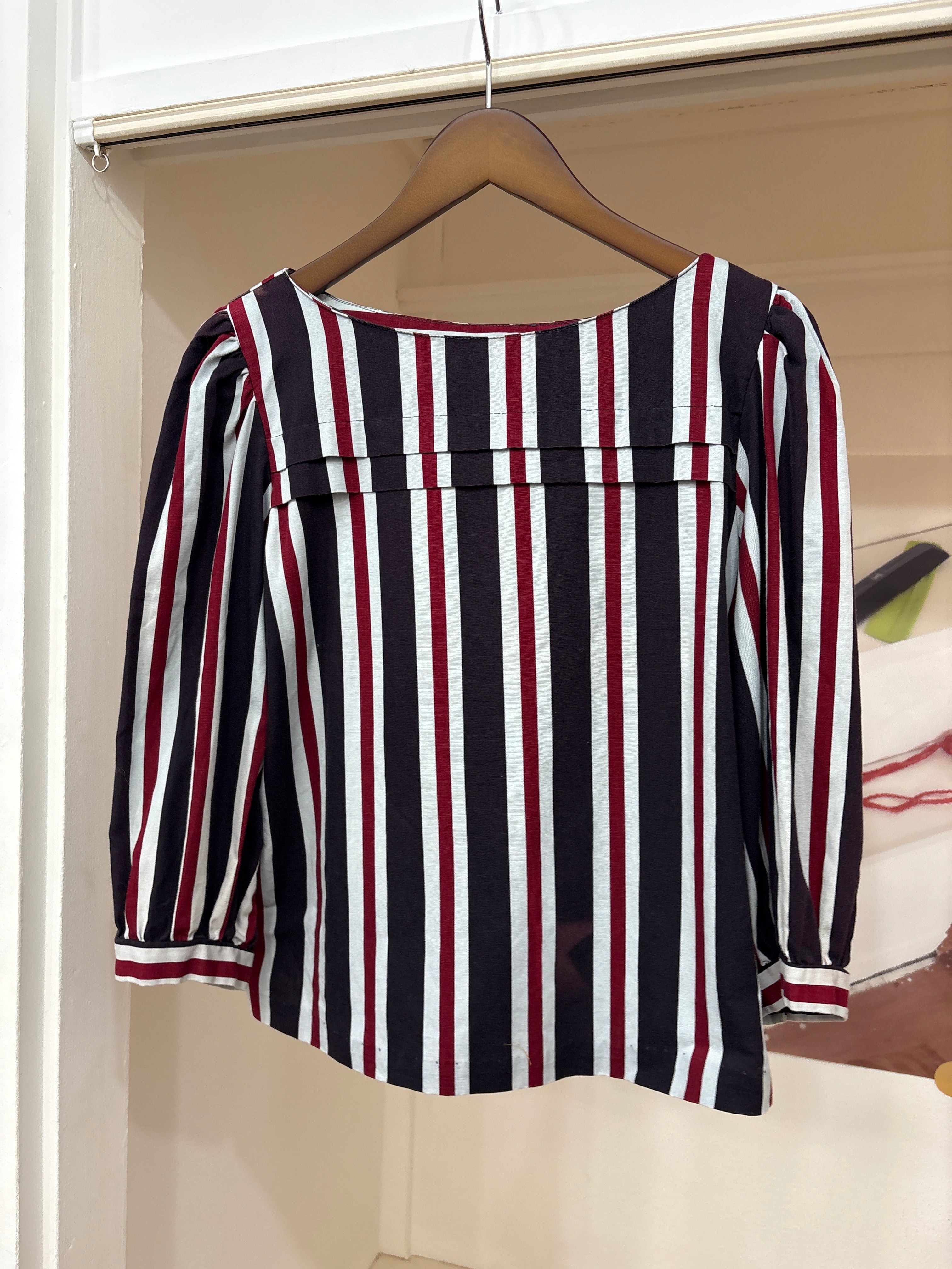 stripe top