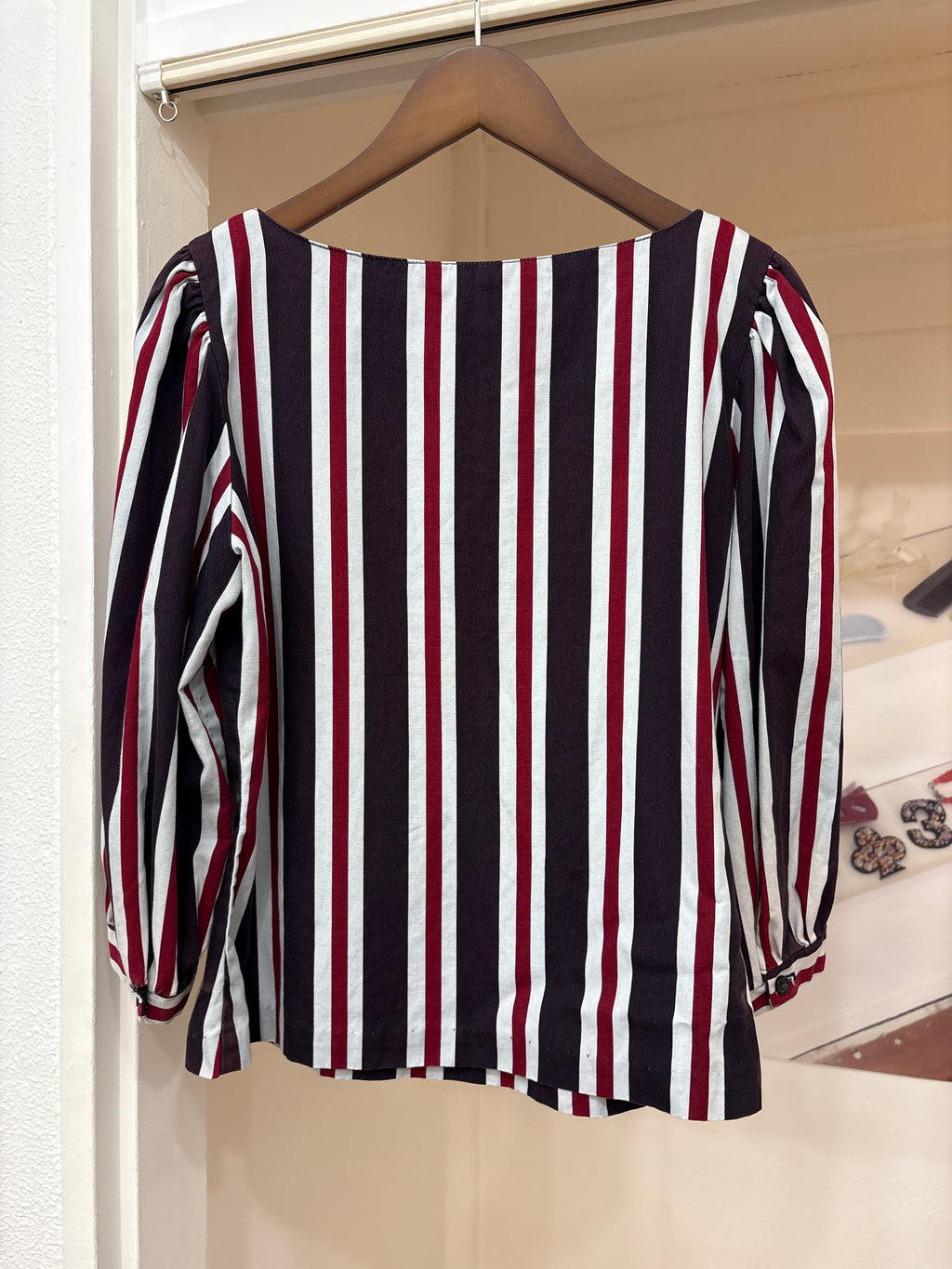 stripe top