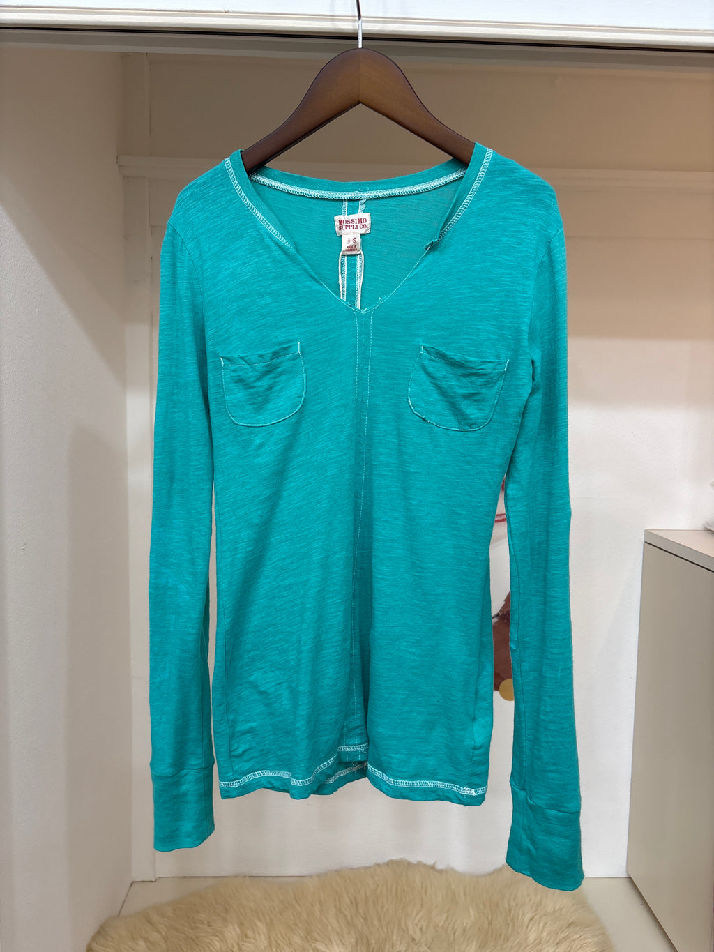 turquoise top