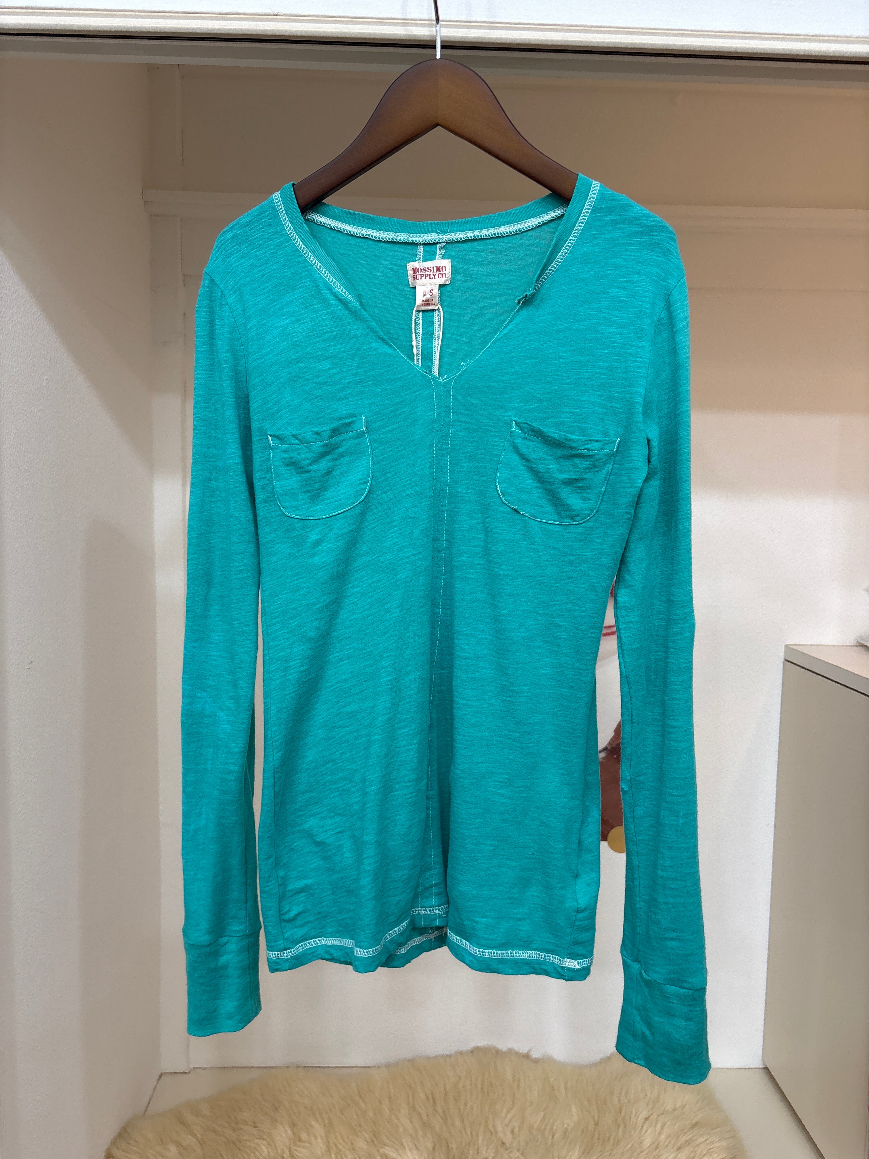 turquoise top